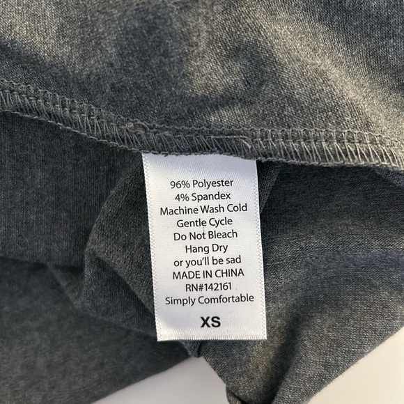 LulaRoe Charcoal Gray High Low Short Sleeve T-Shirt Dress Size XS - Picture 7 of 7